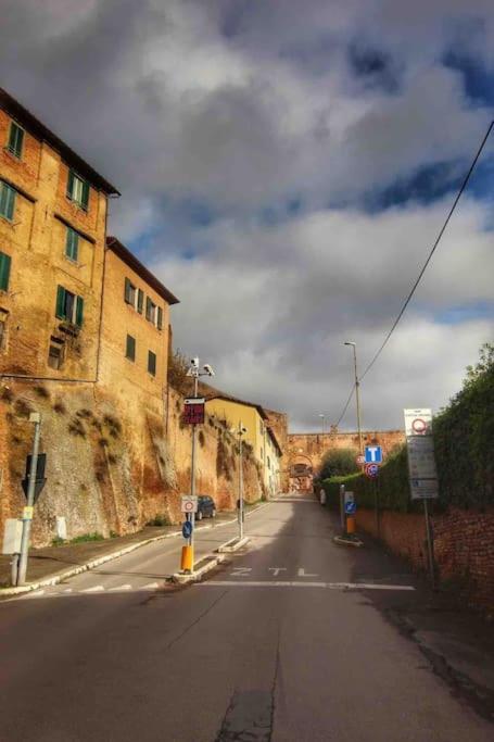 Villa Casa Lazzaro Al Centro Di Siena Exterior foto
